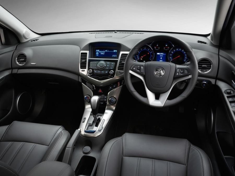  Holden Cruze Sportwagon 2012 года  (фото 13 из 16)